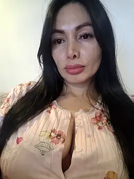 Snapshot of _monicab chatting on June 11, 1:49 am monicab online show from June 11, 1:49 am