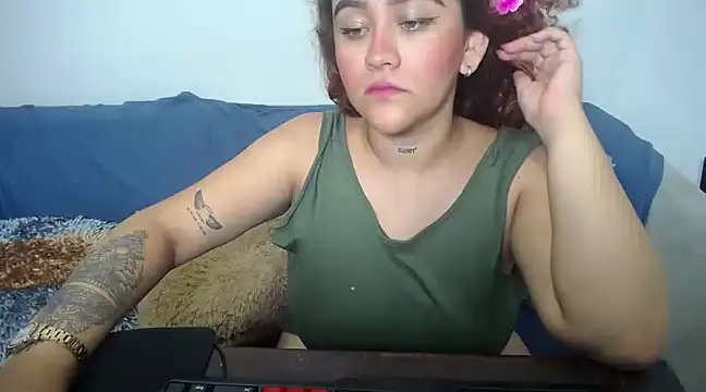 loly bigbooty4u online show from February 20, 5:01 am