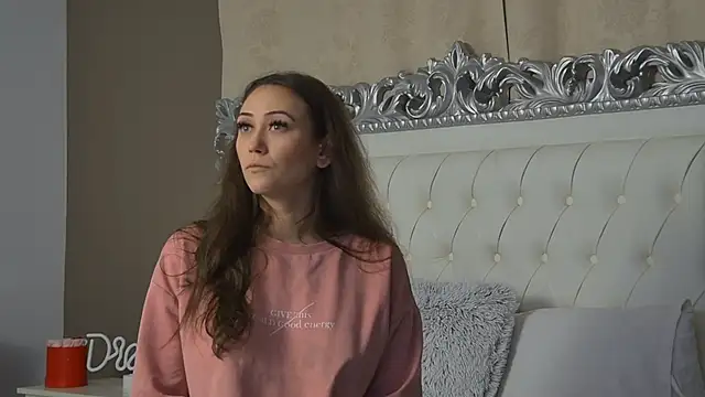 AliceMunro online show from November 4, 5:06 pm