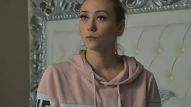 AliceMunro online show from November 8, 8:56 pm