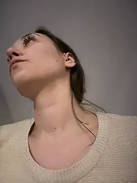 AliceMunro online show from April 16, 8:53 pm