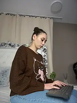 AliceMunro online show from November 19, 7:58 pm