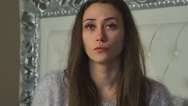 AliceMunro online show from April 18, 7:40 pm