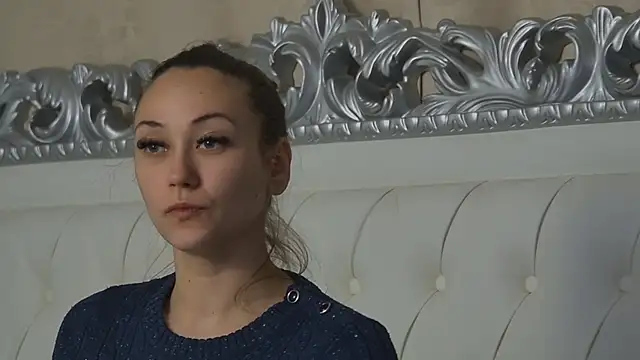 AliceMunro online show from October 31, 8:38 pm