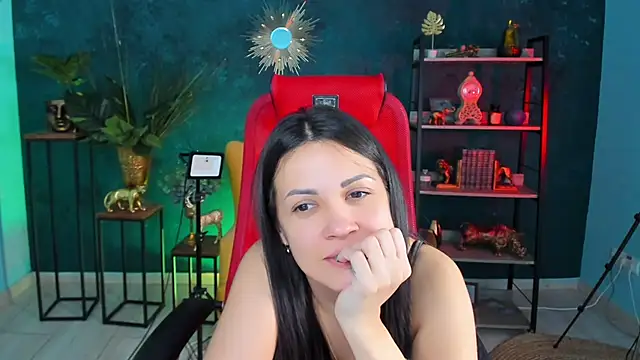 Snapshot of KarolinaRobinson chatting on January 27, 3:50 pm KarolinaRobinson online show from January 27, 3:50 pm