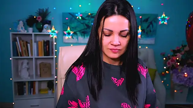 Snapshot of KarolinaRobinson chatting on February 14, 7:33 pm KarolinaRobinson online show from February 14, 7:33 pm