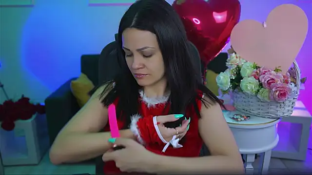 Snapshot of KarolinaRobinson chatting on February 13, 12:11 pm KarolinaRobinson online show from February 13, 12:11 pm