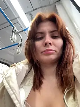 Snapshot of Accole chatting on November 21, 7:40 am Accole online show from November 21, 7:40 am