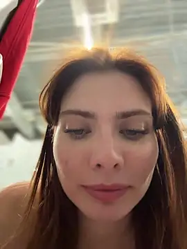 Snapshot of Accole chatting on January 6, 8:18 am Accole online show from January 6, 8:18 am