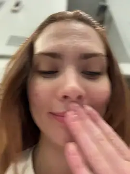 Snapshot of Accole chatting on January 8, 8:31 am Accole online show from January 8, 8:31 am