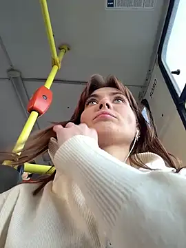 Snapshot of Accole chatting on November 14, 7:56 am Accole online show from November 14, 7:56 am