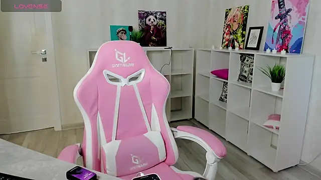 Stacey Brown online show from December 2, 7:20 am