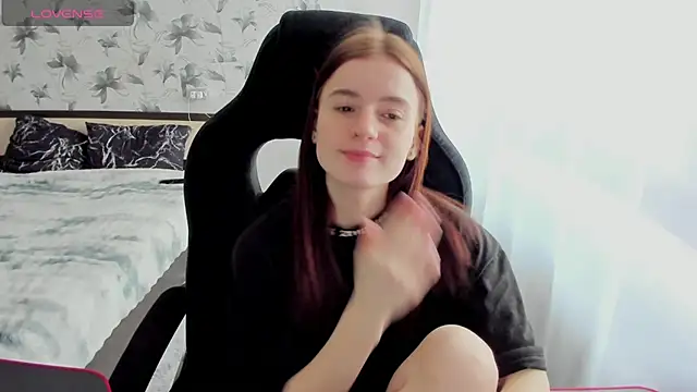 Stacey Brown online show from February 5, 12:20 am