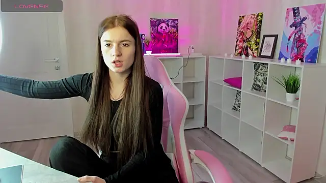 Stacey Brown online show from December 2, 4:15 am