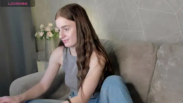 Stacey Brown online show from December 13, 4:43 am