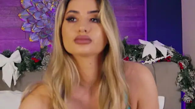 LoraDevine online show from December 15, 8:36 pm