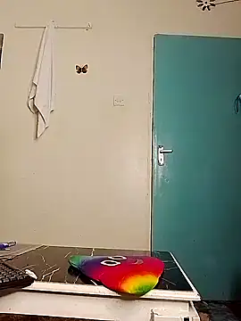 melaninebony1 online show from January 17, 6:17 am