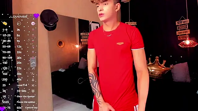 Snapshot of ANDRIUS_24 chatting on May 19, 10:50 pm ANDRIUS 24 online show from May 19, 10:50 pm