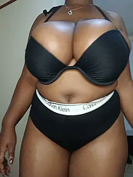 suckmyboobs12  online show from May 17, 4:01 am