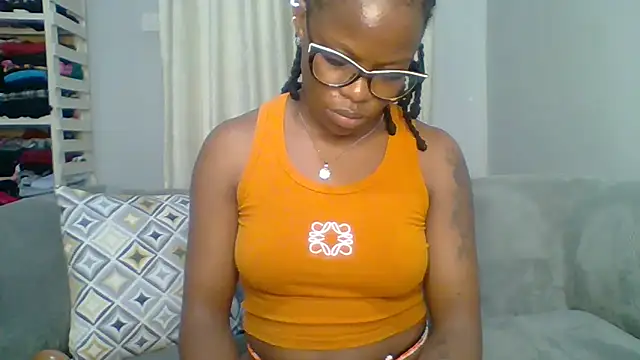 Petite 254 online show from April 11, 12:51 am