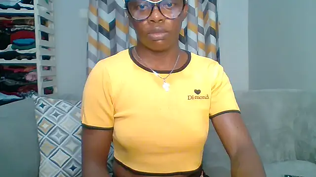 Petite 254 online show from February 10, 1:15 am