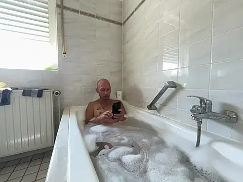 Snapshot of Germankink chatting on July 18, 9:18 am Germankink online show from July 18, 9:18 am