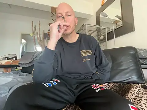 Germankink online show from April 15, 3:27 pm