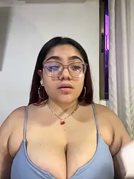 Snapshot of KathyGonzalez chatting on October 4, 11:23 am KathyGonzalez online show from October 4, 11:23 am
