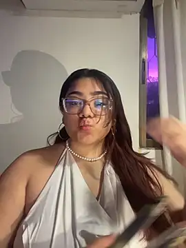 KathyGonzalez online show from November 16, 11:04 am