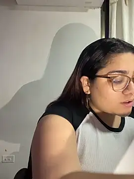 KathyGonzalez online show from November 24, 10:48 am