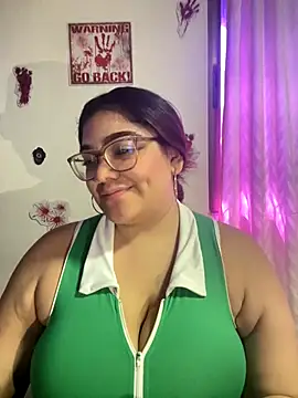 Snapshot of KathyGonzalez chatting on October 19, 1:47 pm KathyGonzalez online show from October 19, 1:47 pm