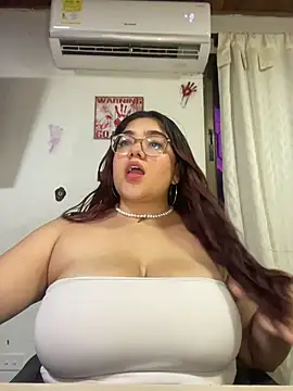 Snapshot of KathyGonzalez chatting on October 7, 10:55 pm KathyGonzalez online show from October 7, 10:55 pm