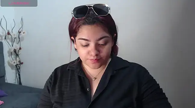 Snapshot of KathyGonzalez chatting on February 12, 12:33 pm KathyGonzalez online show from February 12, 12:33 pm