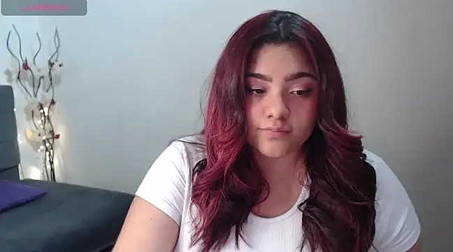 Snapshot of KathyGonzalez chatting on February 18, 4:36 pm KathyGonzalez online show from February 18, 4:36 pm