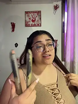 KathyGonzalez online show from October 24, 9:25 pm