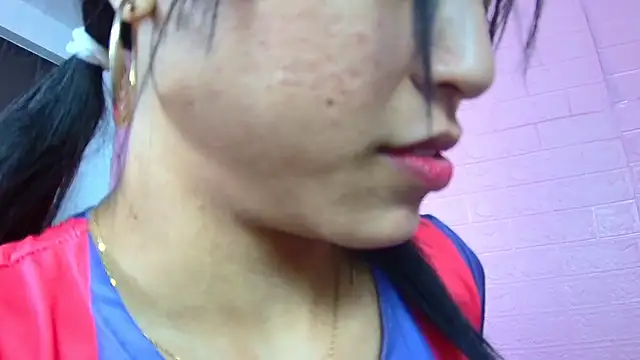 strawberrymia68 online show from March 2, 7:19 pm