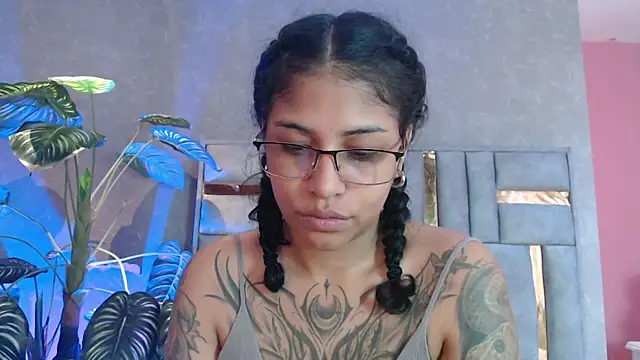 Snapshot of JuliaRose_ks chatting on January 8, 12:11 pm JuliaRose ks online show from January 8, 12:11 pm