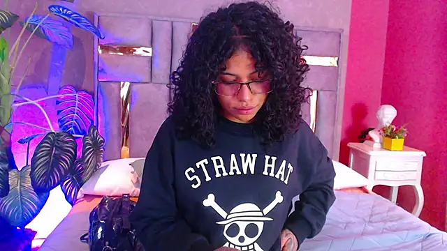 JuliaRose ks online show from December 5, 12:37 pm