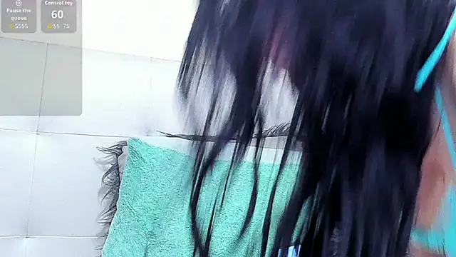 SexyLatinsx online show from December 2, 7:48 pm