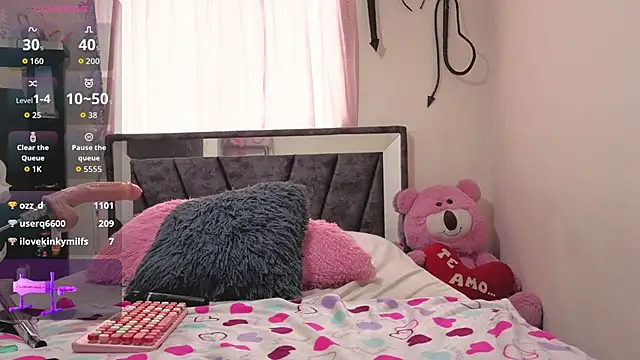 Snapshot of Hotsamantamature chatting on February 17, 6:05 pm Hotsamantamature online show from February 17, 6:05 pm