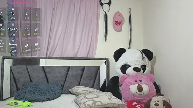 Hotsamantamature online show from October 16, 10:51 pm