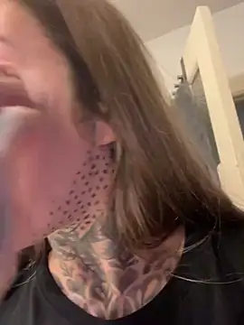 Snapshot of ElenaHaze chatting on March 22, 8:40 am ElenaHaze online show from March 22, 8:40 am