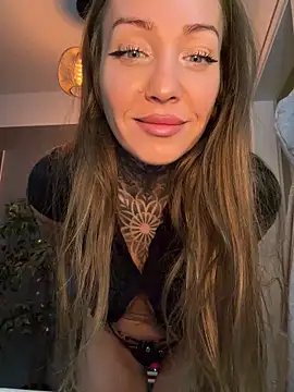 ElenaHaze online show from June 3, 9:21 am