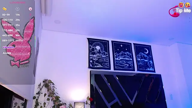 The queen of pleasure online show from February 11, 10:14 am