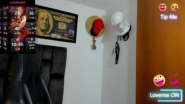 MattRodriguez9 online show from March 30, 9:11 am