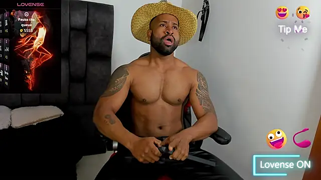 MattRodriguez9 online show from April 4, 9:16 am