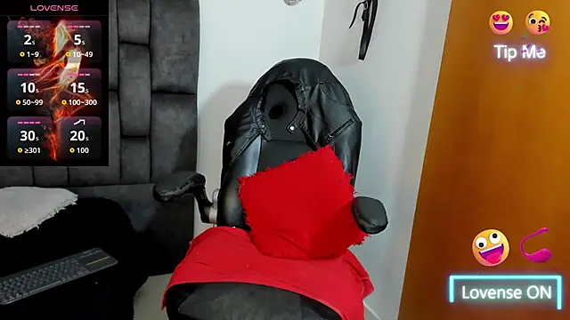 MattRodriguez9 online show from April 5, 12:34 pm