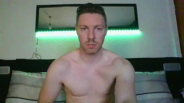 Snapshot of Fit4fun24 chatting on July 12, 9:04 pm Fit4fun24 online show from July 12, 9:04 pm