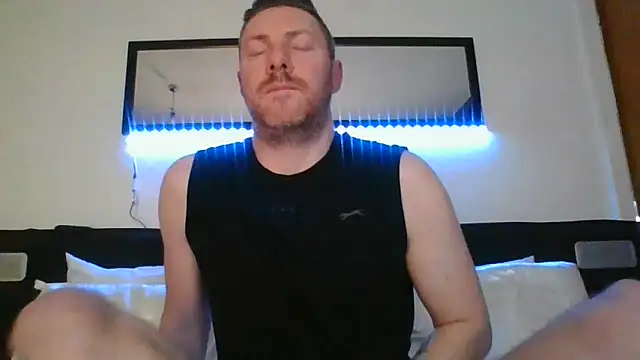 Snapshot of Fit4fun24 chatting on June 1, 6:40 pm Fit4fun24 online show from June 1, 6:40 pm