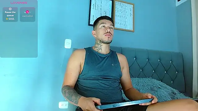 Snapshot of mateoreal1 chatting on March 3, 12:01 pm mateoreal1 online show from March 3, 12:01 pm